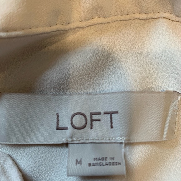 LOFT long sleeve, cream, flowy, blouse, size medium - Picture 9 of 10